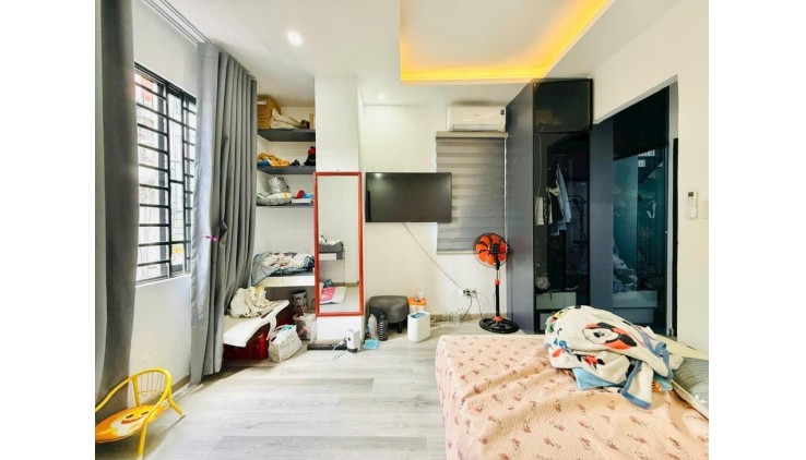 Bán nhà 48m2, 3 tầng, 2PN, 3WC, Gò Vấp, 4.35 tỷ, TẶNG FULL N THẤT